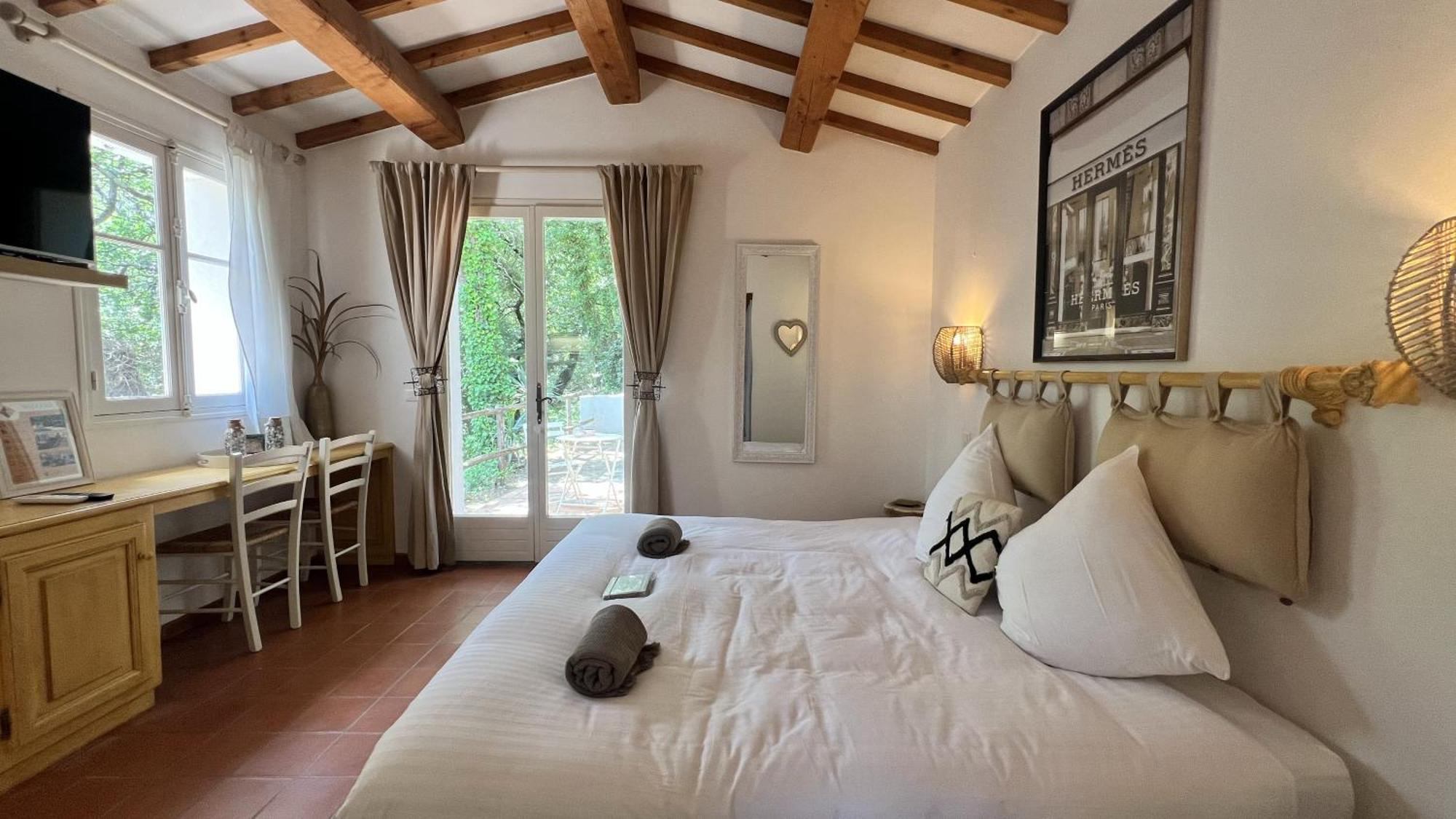 B&B Maison Gigi La Garde-Freinet Buitenkant foto